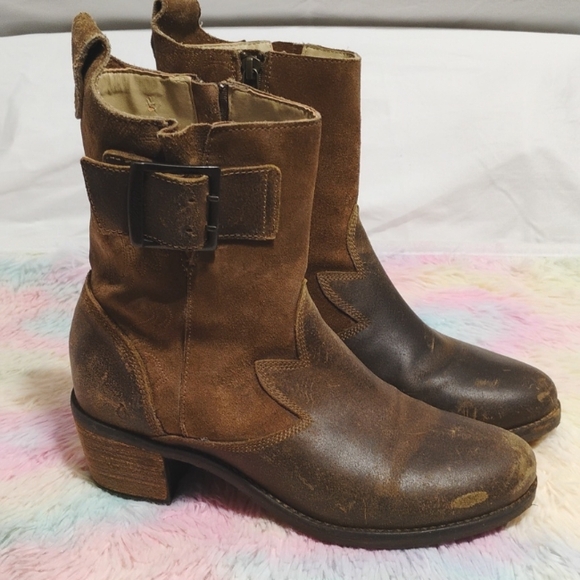 Olukai Kalulani Boot Seal Brown Mustang Distressed Boots Sz.7 Gently Worn - Picture 5 of 16